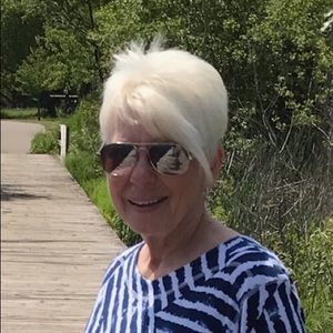 Meet your Posher, Louanne